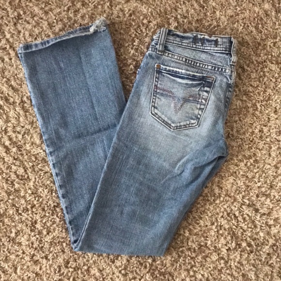 Light wash flare jeans - Picture 1 of 5